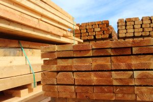 Read more about the article Choosing the Right Construction Materials: A Comprehensive Guide for Your 2024 Projects with Larry’s Lumber